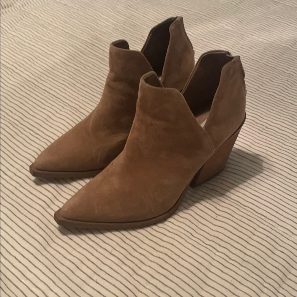 Steve Madden Camryn Bootie